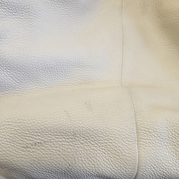 Coach Off White Pebble Grain Leather Purse - Picture 9 of 14